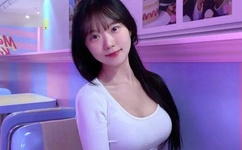 厨房做剧烈运动视频扑克